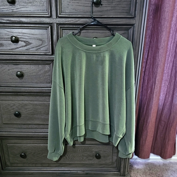 lululemon athletica Tops - Lululemon softstreme pullover